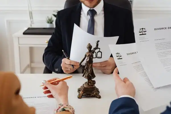 our fees Newhaven from EH Mediation - image of couple in joint mediation meeting